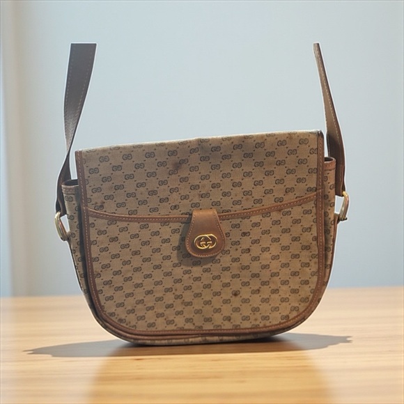 Gucci GG Supreme Monogram Shoulder Bag – Late 1980s Vintage - Picture 2 of 11